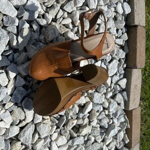 women’s clogs
